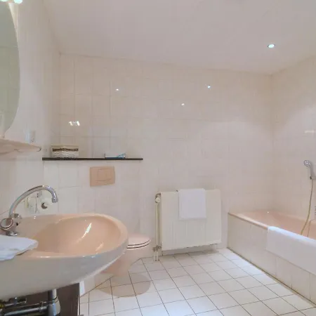 Spacious In And Wellness Area * Rekken