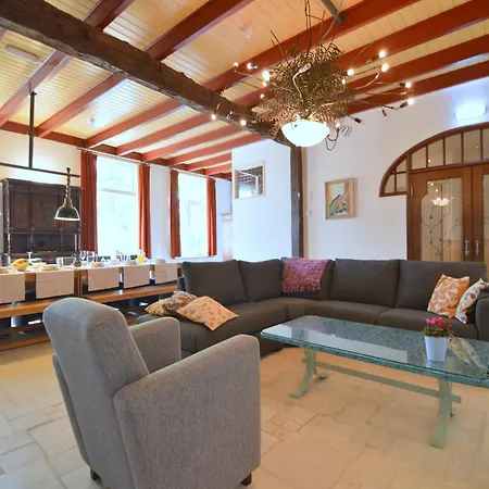 Countryside Villa With Wellness
