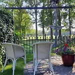 בית נופש Countryside Villa With Wellness