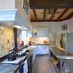 בית נופש Countryside Villa With Wellness