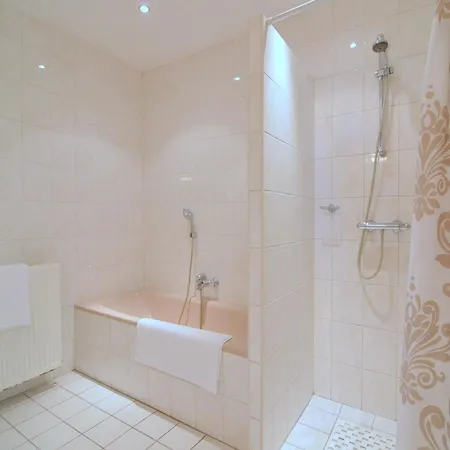 Countryside With Games 度假居