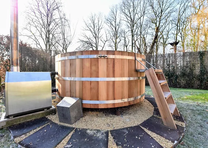 Countryside With Games * Rekken